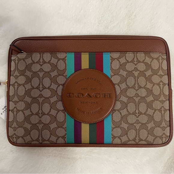 LAST ONE 🔥🔥NWT Coach Sleeve In Signature Jacquard With Stripe And Coach … - Picture 3 of 9